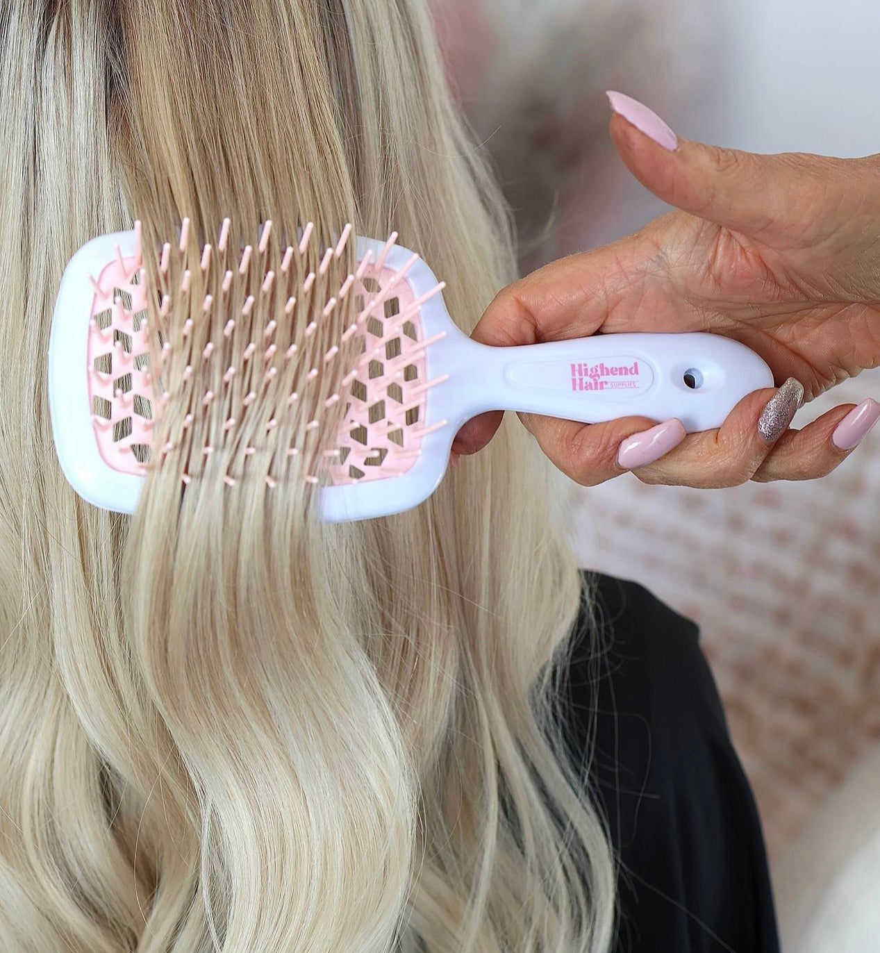 Eco Friendly Wet and Dry Paddle Brush detangles in 7 seconds